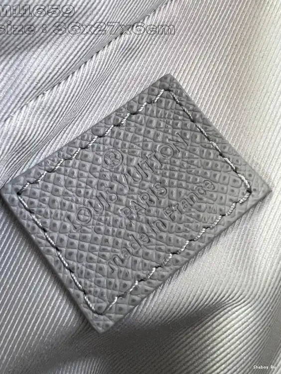 VUITTON LOUIS Documents Voyage-36.5*27.5*6CM Porte 0602